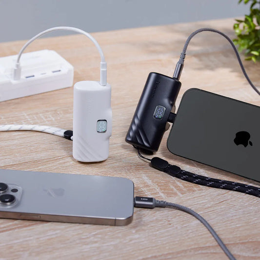 ADAM elements GRAVITY F5C USB-C Pocket Power Bank 5000mAh - White