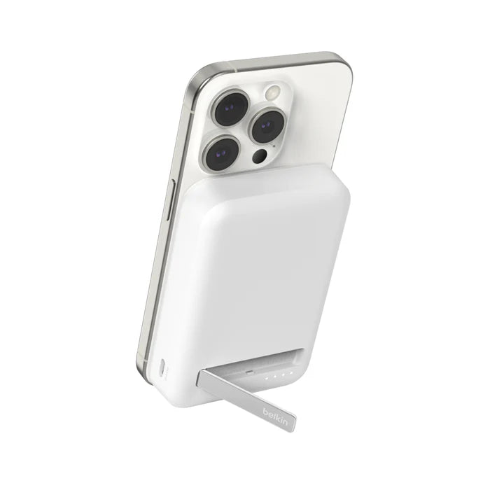 Belkin 10K QI2 Wireless Powerbank + Kick Stand - White