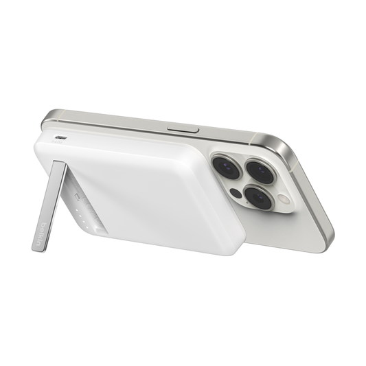 Belkin 5K QI2 Wireless Powerbank + Kick Stand - White