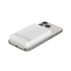 Belkin 5K QI2 Wireless Powerbank + Kick Stand - White