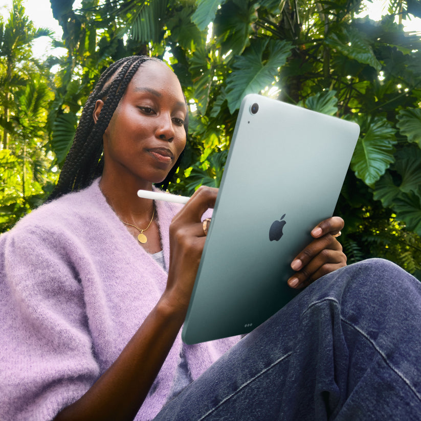iPad_Air_11-in_M4_Cellular_Space_Gray_PDP_Image_Position_8__MY-EN
