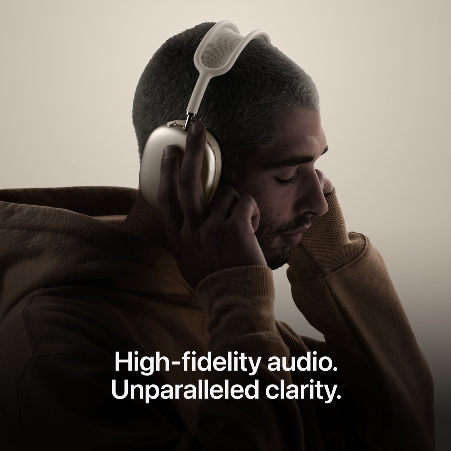 AirPods_Max_2_Orange_PDP_Image_Position_05__SEA-EN