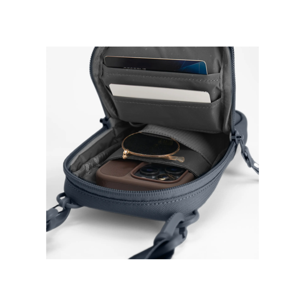 Incase A.R.C. Small Crossbody Bag Navy